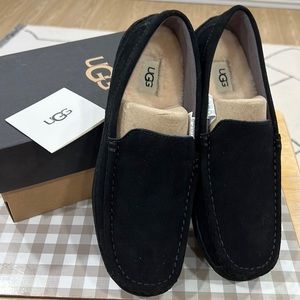 UGG AUSTRALIA Ascot Wool Moccasin Slipper - Men’s Size 9 - Black - New In Box